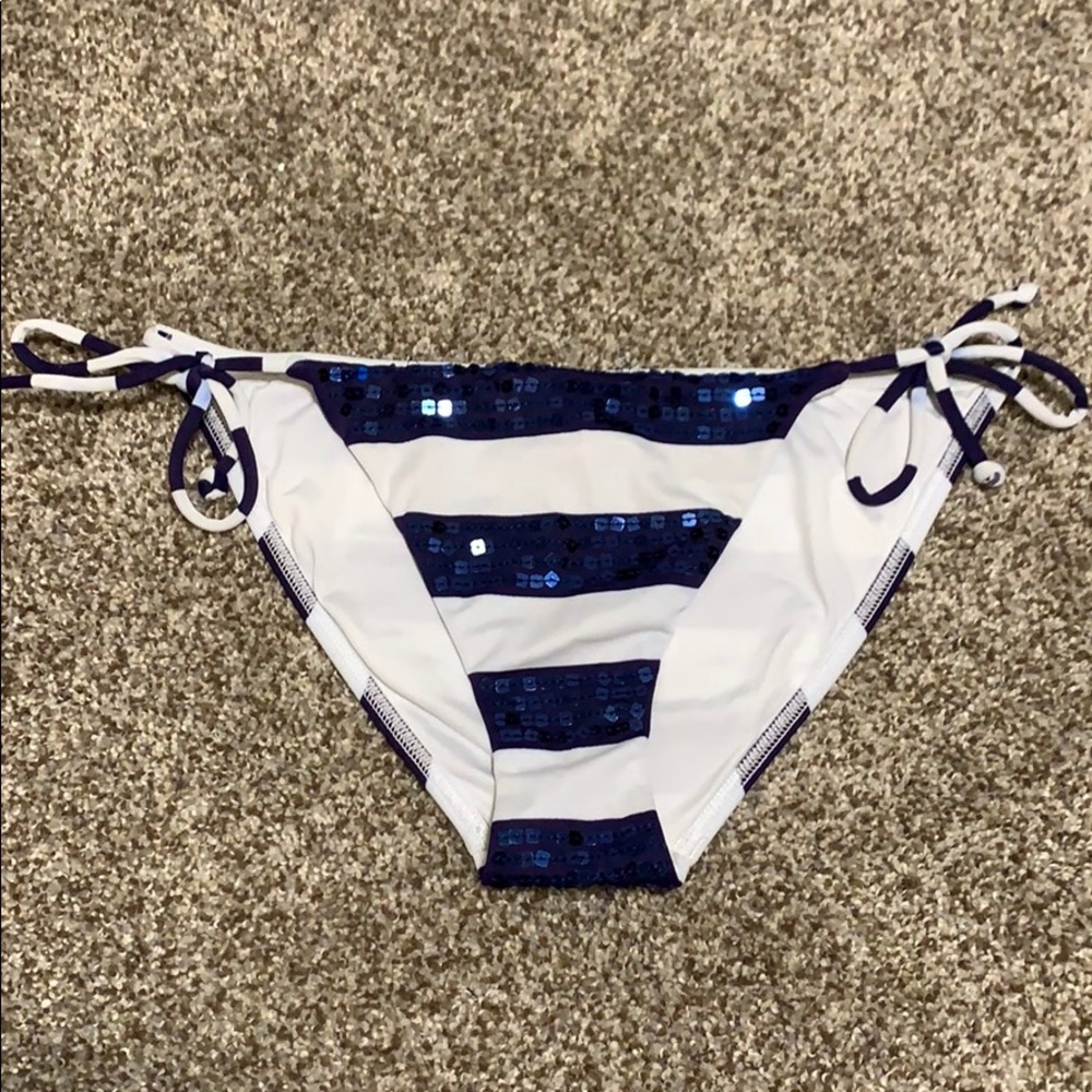 Bikini bottoms